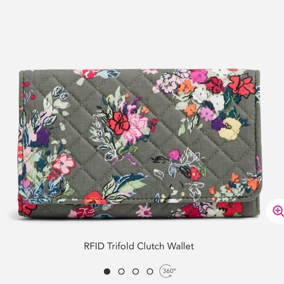 Vera Bradley Handbags - Vera Bradley RFID Trifold Clutch Wallet